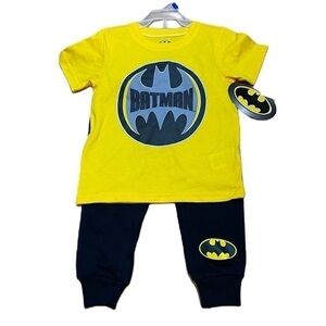 Batman Outfit 2T NWT Short Sleeve T-shirt Sweatpants Black Yellow Boys